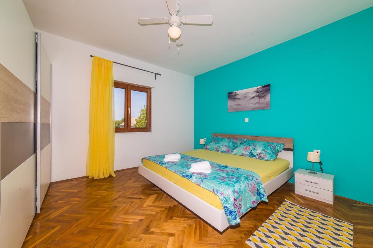 Holiday Home Villa Marija Radosic  Eksteriør bilde
