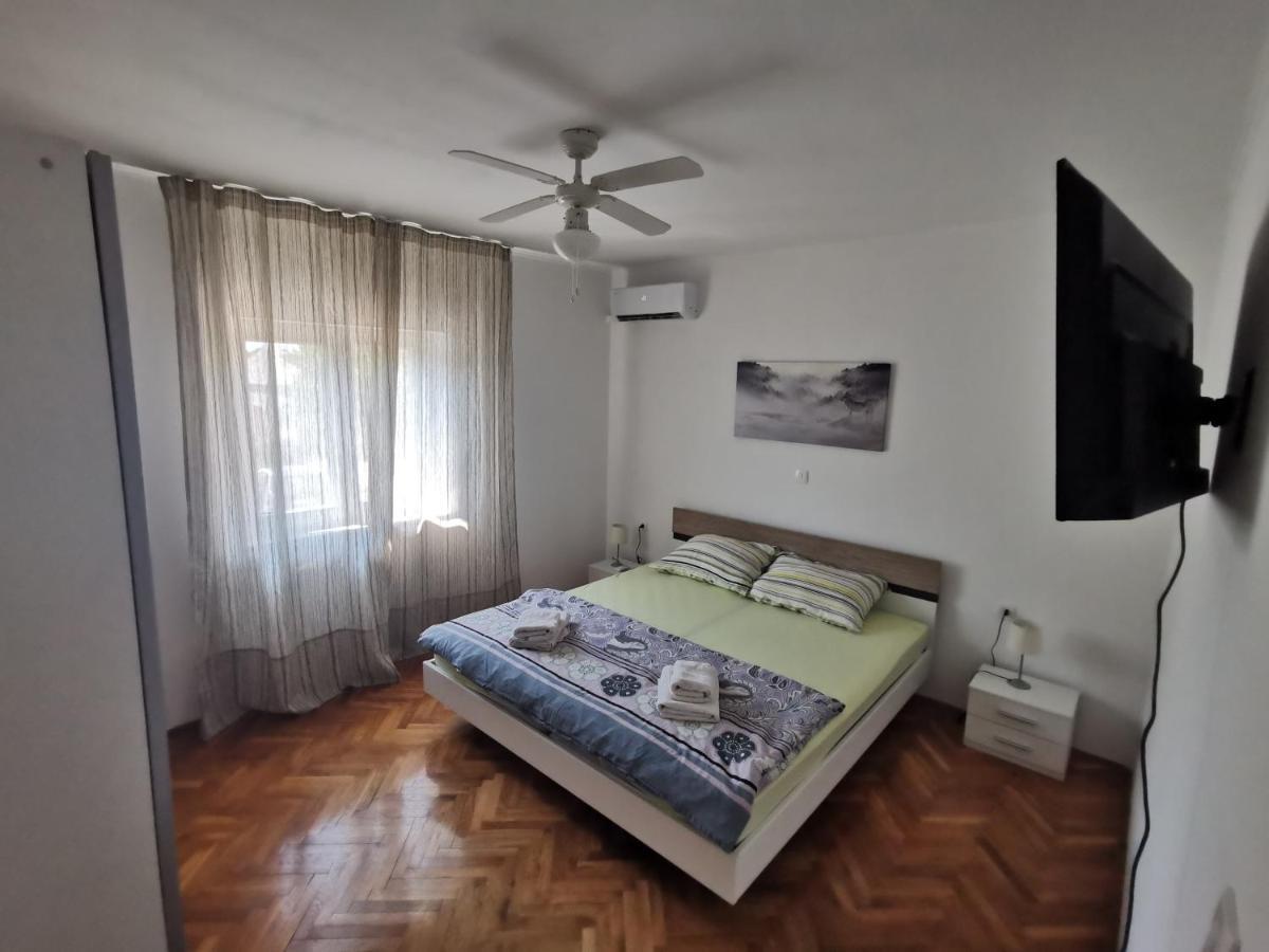 Holiday Home Villa Marija Radosic  Eksteriør bilde